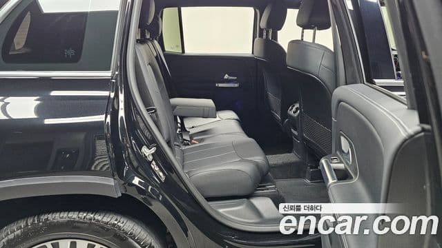 Mercedes-Benz GLB-Class 2024 — фото 11 из 20