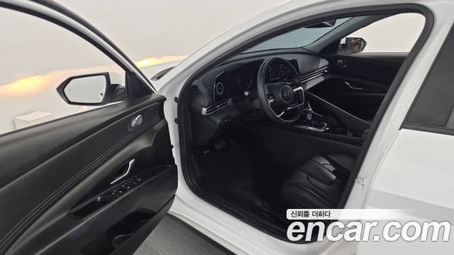 Hyundai Avante 2021 — ფოტო 9/20