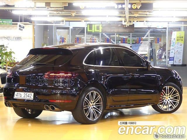 Porsche Macan, 2018