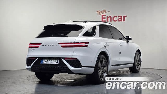 Genesis GV70 2021 — Şəkil 2/20