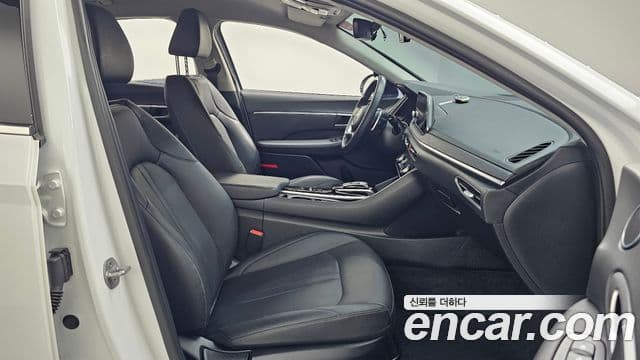 Hyundai Sonata 2023 — ფოტო 11/20