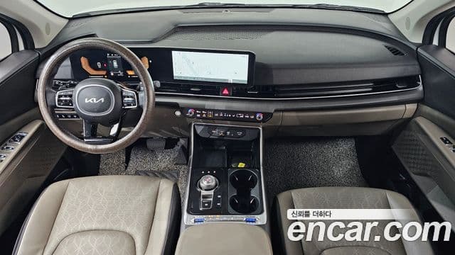 Kia Carnival 2024 — Şəkil 7/20