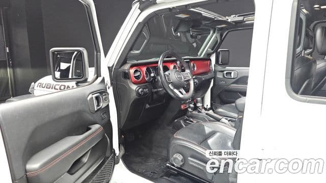 Jeep Wrangler 2019 — фото 10 из 20