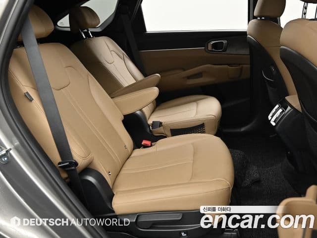 Kia Sorento 2025 — Şəkil 12/20
