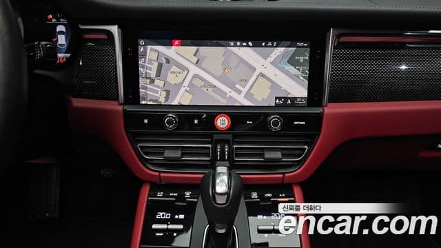 Porsche Macan 2022 — Şəkil 14/20