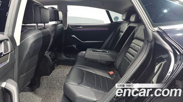 Volkswagen Arteon 2019 — ფოტო 11/20