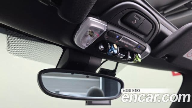 Mini Cooper S Convertible 2022 — фото 18 из 20