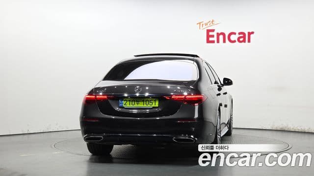Mercedes-Benz S-Class 2024 — фото 4 из 20