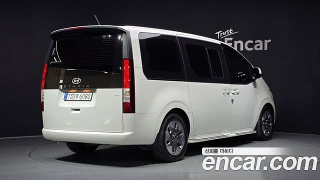 Hyundai Staria 2025 — Şəkil 2/20