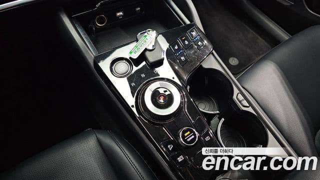 Kia Sportage 2023 — Şəkil 9/20