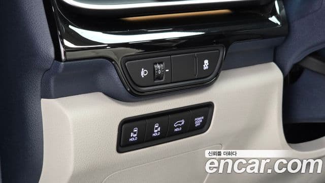 Kia Carnival 2024 — фото 15 из 20