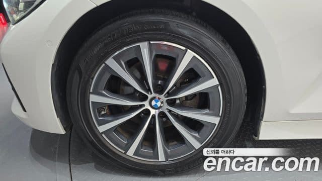 BMW 3 Series 2019 — Şəkil 5/20