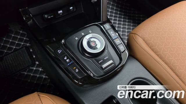 Kia Seltos 2023 — фото 9 из 20