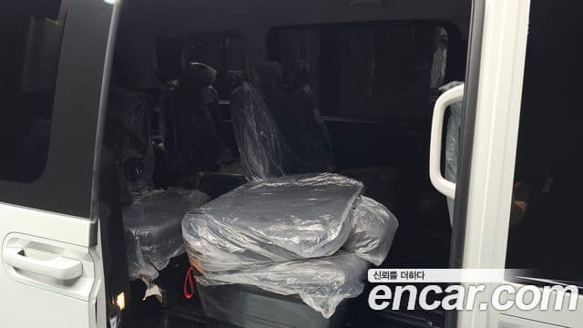 Hyundai Staria 2025 — Şəkil 12/20