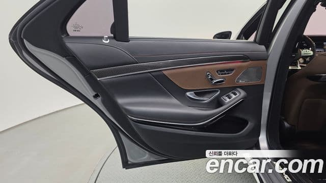 Mercedes-Benz S-Class 2018 — Photo 26/31