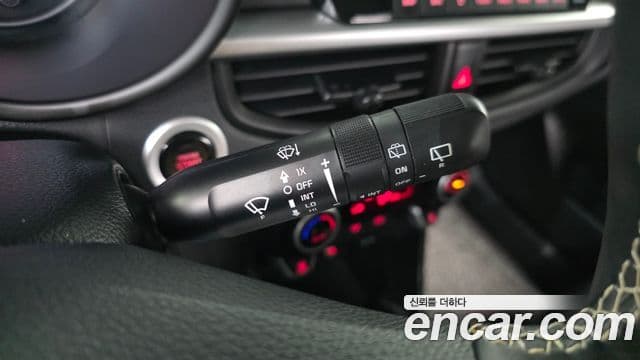 Kia Morning Urban 2023 — ფოტო 8/30
