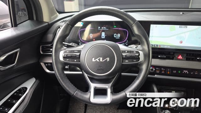 Kia Sportage 2023 — фото 13 из 20