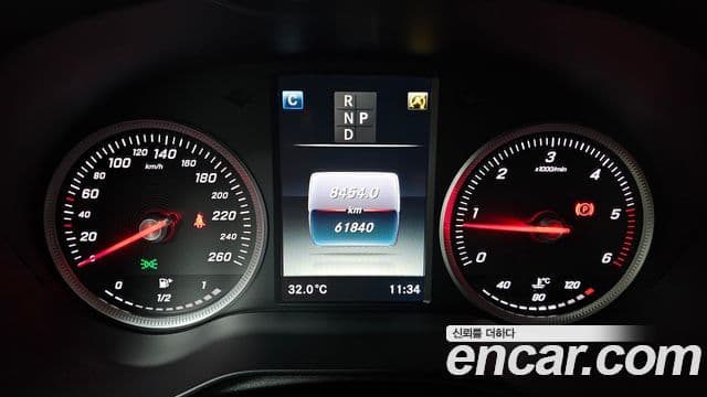 Mercedes-Benz GLC-Class 2018 — ფოტო 8/20