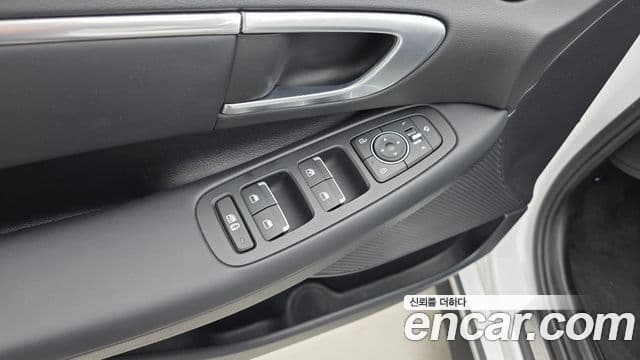 Hyundai Sonata 2020 — Фото 19/20