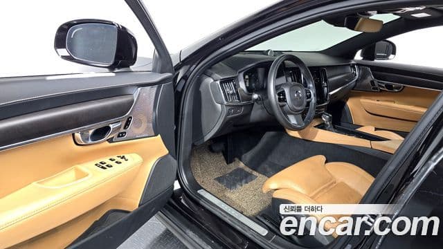 Volvo V90 Cross Country 2018 — Şəkil 10/20