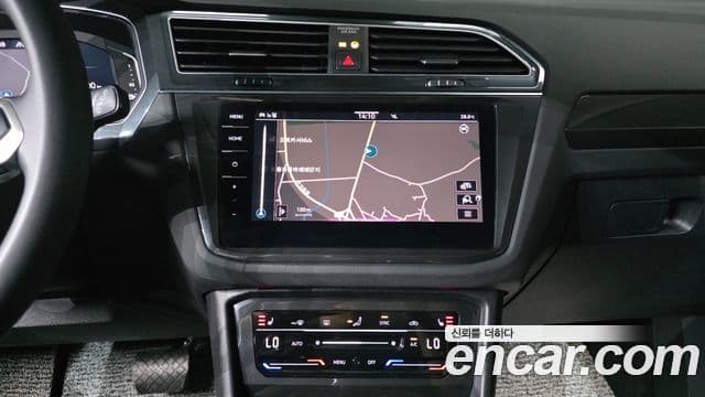 Volkswagen Tiguan 2023 — Photo 23/37