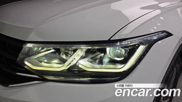 Volkswagen Tiguan 2023 — Photo 16/37