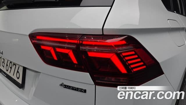 Volkswagen Tiguan 2023 — Photo 19/37
