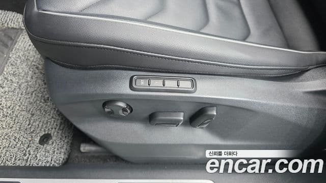 Volkswagen Tiguan 2023 — Photo 35/37