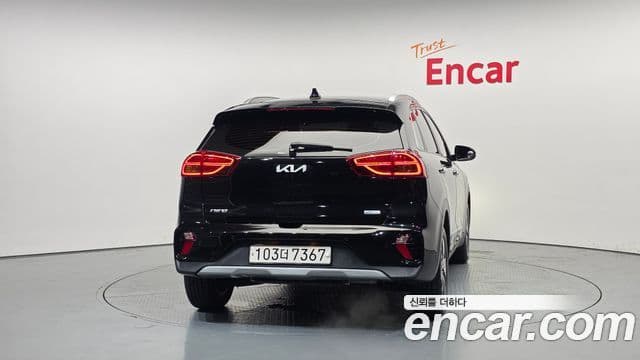 Kia Niro 2021 — фото 4 из 20