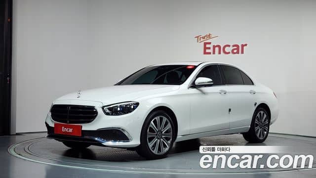 Mercedes-Benz E-Class, 2023