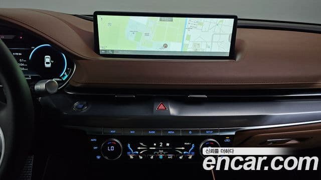 Genesis Electrified G80 2022 — фото 12 из 20