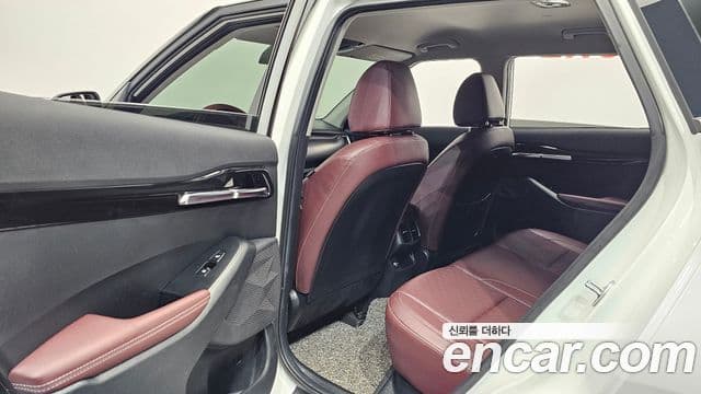 Kia Seltos 2021 — Şəkil 8/31