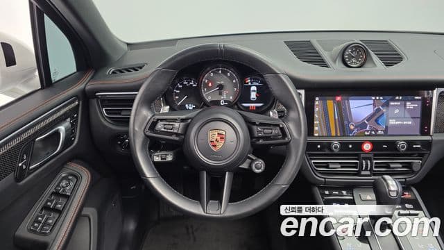 Porsche Macan 2023 — Şəkil 13/20