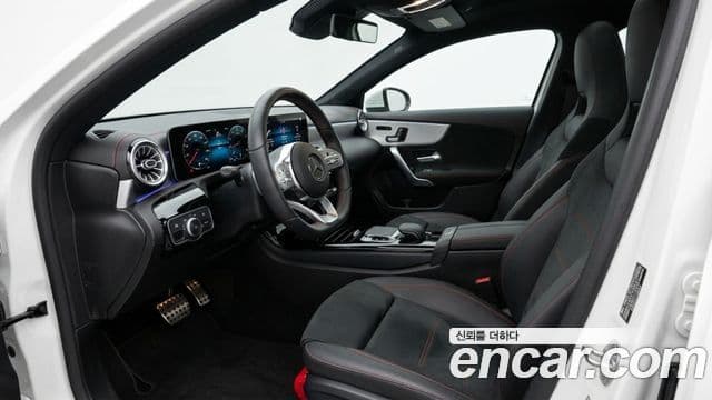 Mercedes-Benz CLA-Class 2025 — фото 8 из 11