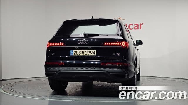 Audi Q7 2021 — Şəkil 4/20