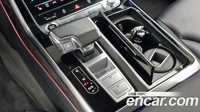 Audi Q7 2021 — Şəkil 9/20