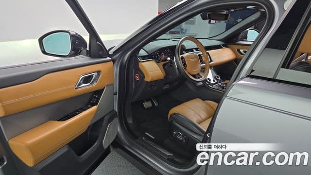 Land Rover Range Rover Velar 2020 — ფოტო 10/20