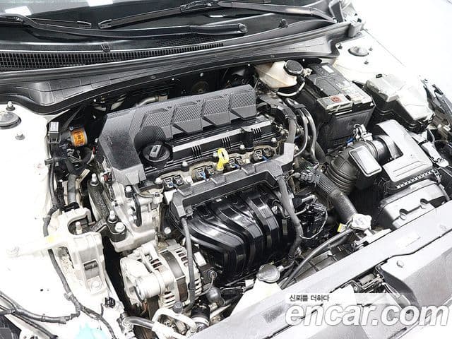 Hyundai Avante 2021 — ფოტო 18/20