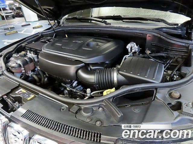 Jeep Grand Cherokee 2021 — ფოტო 19/20