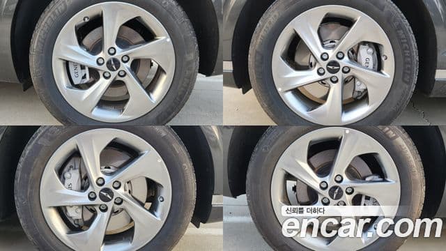 Genesis GV70 2024 — фото 17 из 20