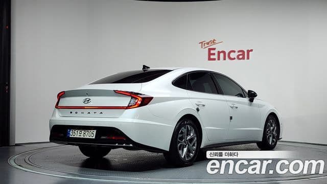 Hyundai Sonata 2022 — фото 2 из 20