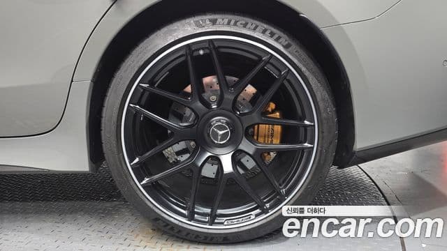 Mercedes-Benz AMG GT 2023 — Photo 3/38