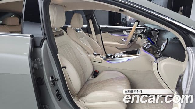 Mercedes-Benz AMG GT 2023 — Photo 28/38