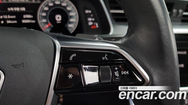 Audi A6 2022 — фото 16 из 20