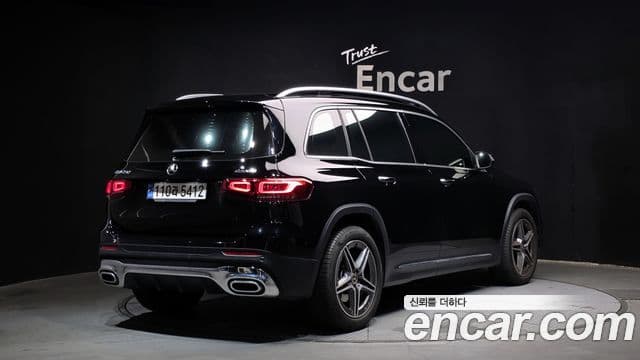 Mercedes-Benz GLB-Class 2022 — Şəkil 1/20