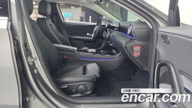 Mercedes-Benz A-Class 2020 — фото 10 из 20