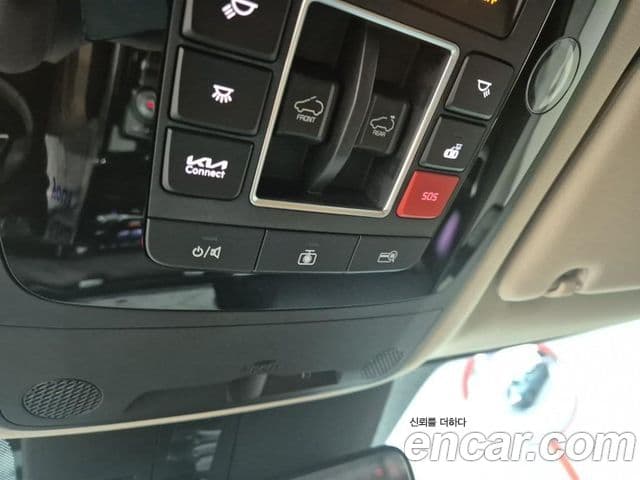 Kia Carnival 2023 — фото 16 из 19