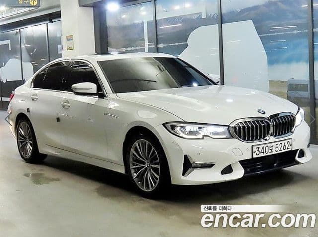 BMW 3 Series 2019 — ფოტო 9/20