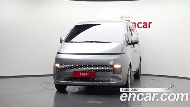Hyundai Staria 2025 — фото 3 из 20