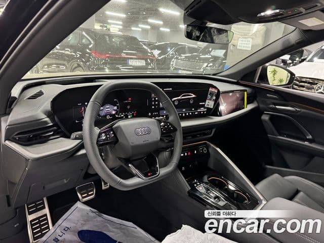 Audi Q5 2025 — Photo 3/15
